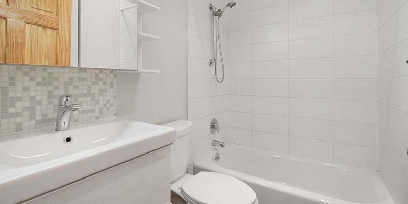 Twenty37 Apartments Boulder - 1 Bedroom Apartment - Bathroom