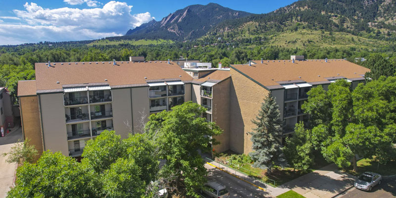 Canyon Pointe - One Bedroom Apartment - Exterior with Flatirons View
