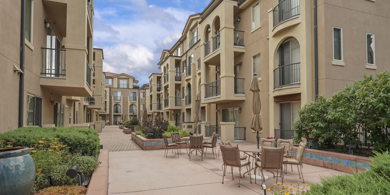 Vistoso Affordable Apartments Boulder - Courtyard (2)
